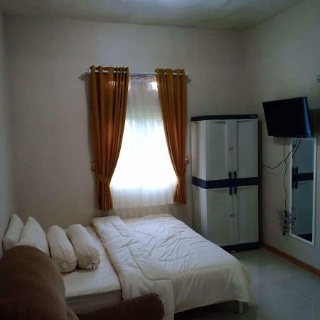 Green Homestay Malang Exterior foto