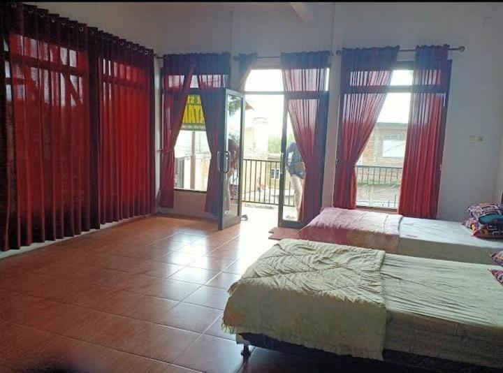 Green Homestay Malang Exterior foto